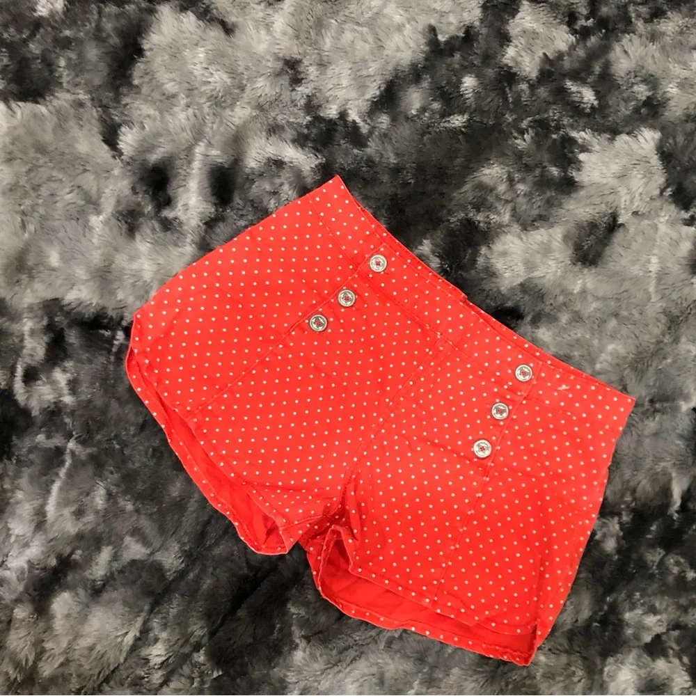 BULLHEAD RED POLKA DOT BUTTONS HIGH RISE SHORTS SZ 9 - Picture 2 of 8